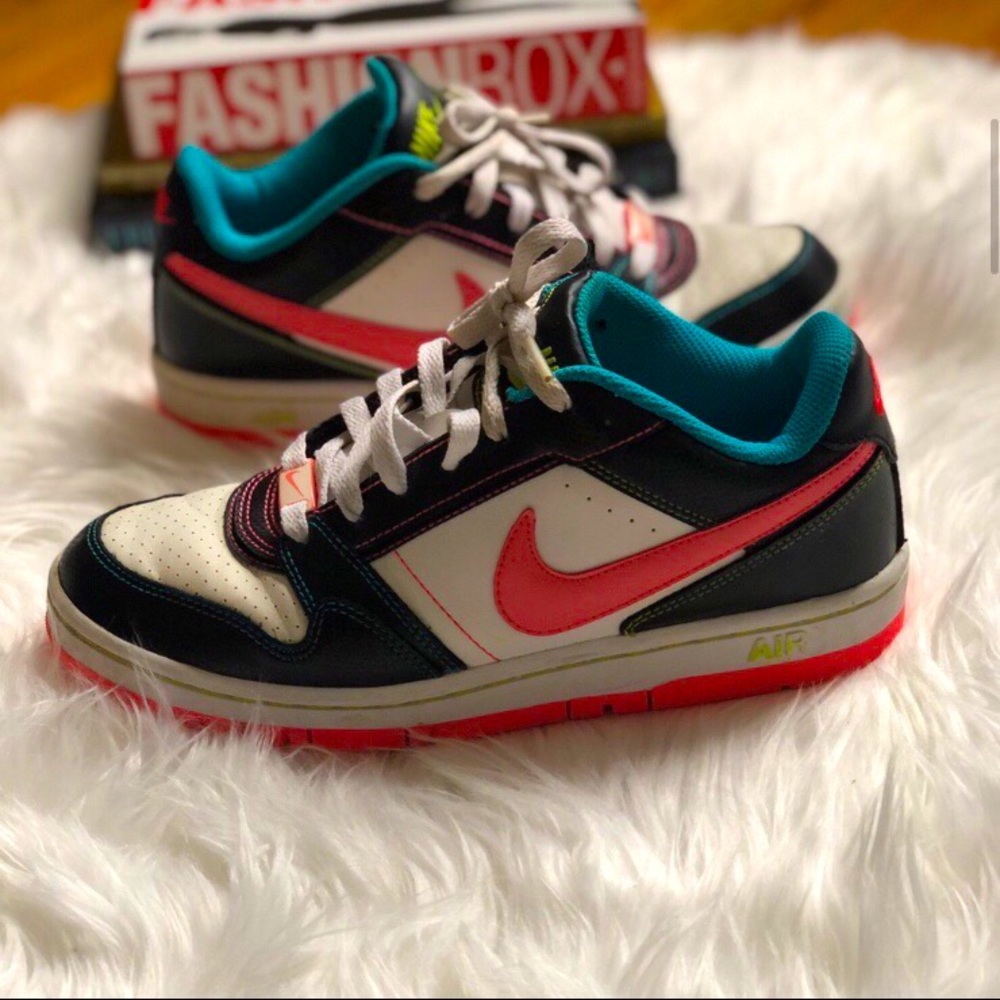 Nike Neon Air Force 1 Low